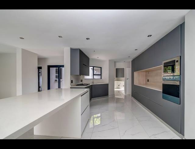 4 BEDROOM HOUSE FOR SALE IN DAINFERN GOLF ESTATE